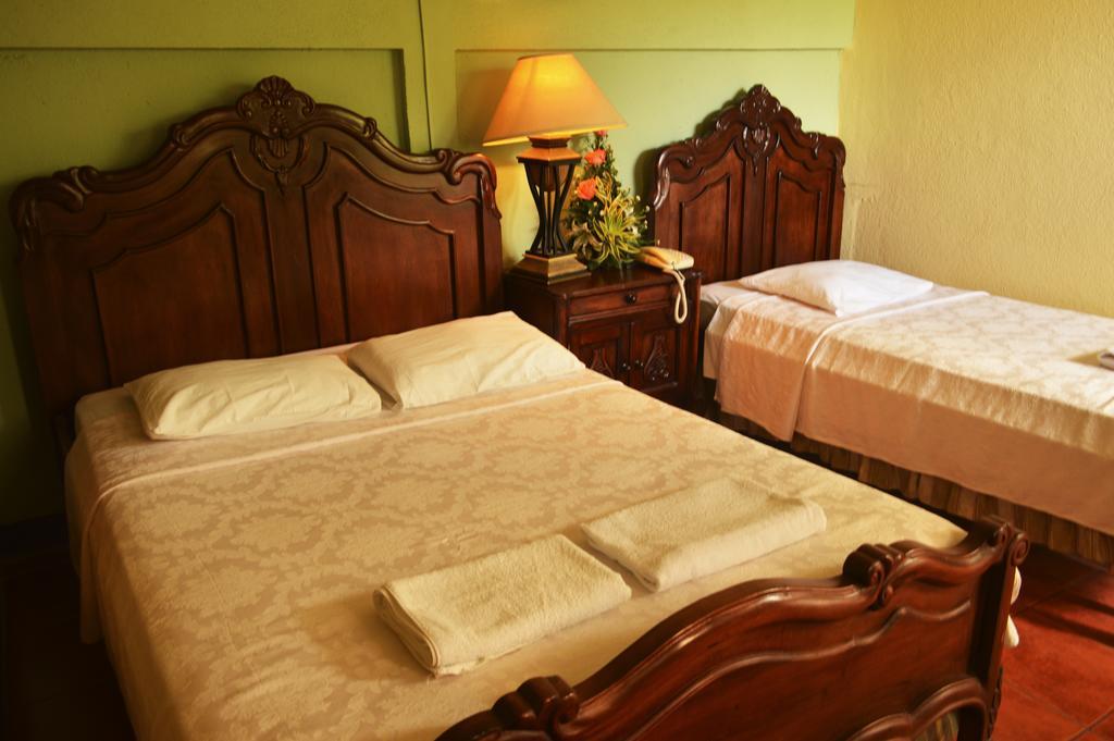 Hotel Real Леон Экстерьер фото