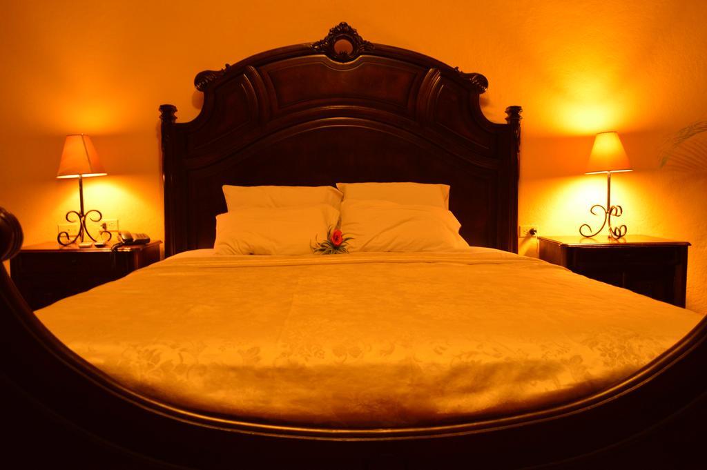Hotel Real Леон Экстерьер фото